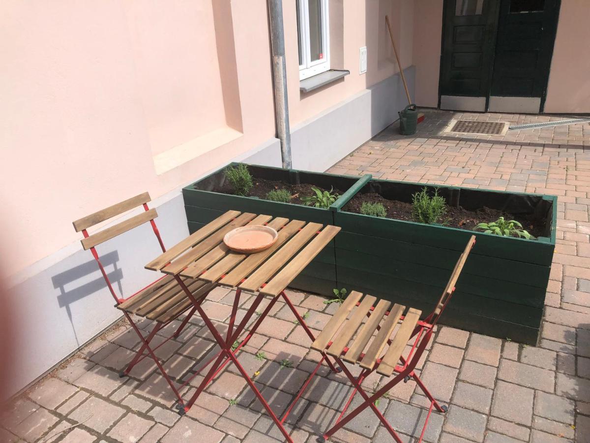 2 Mit Terrasse! Schoenbrunn-naehe * Vienna