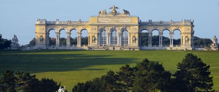 2 Mit Terrasse! Schoenbrunn-naehe Apartment Vienna