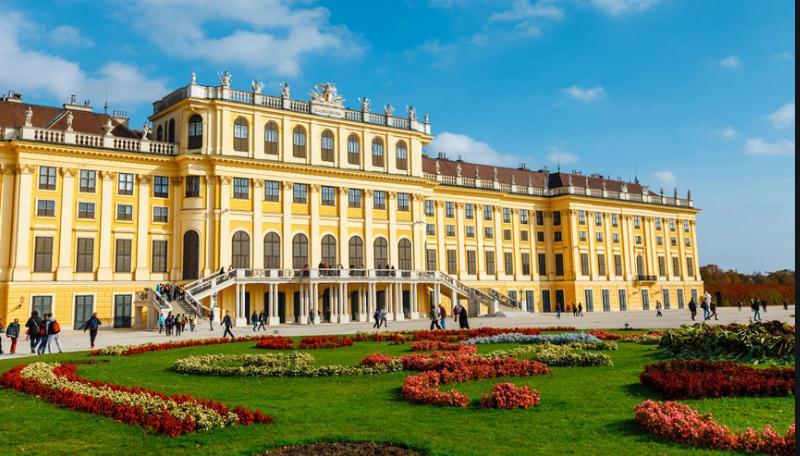 Apartment 2 Mit Terrasse! Schoenbrunn-naehe Wien